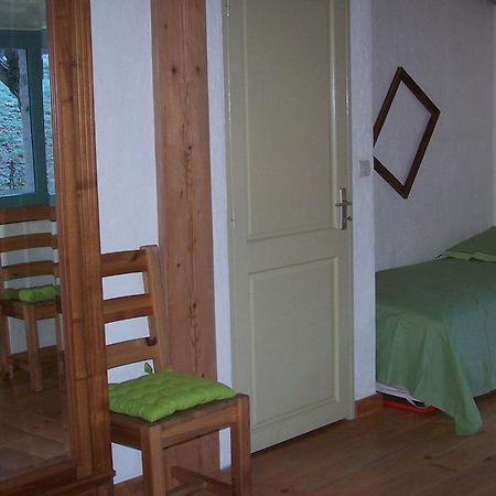 Salomony Chambre D'Hotes Marcols-les-Eaux エクステリア 写真