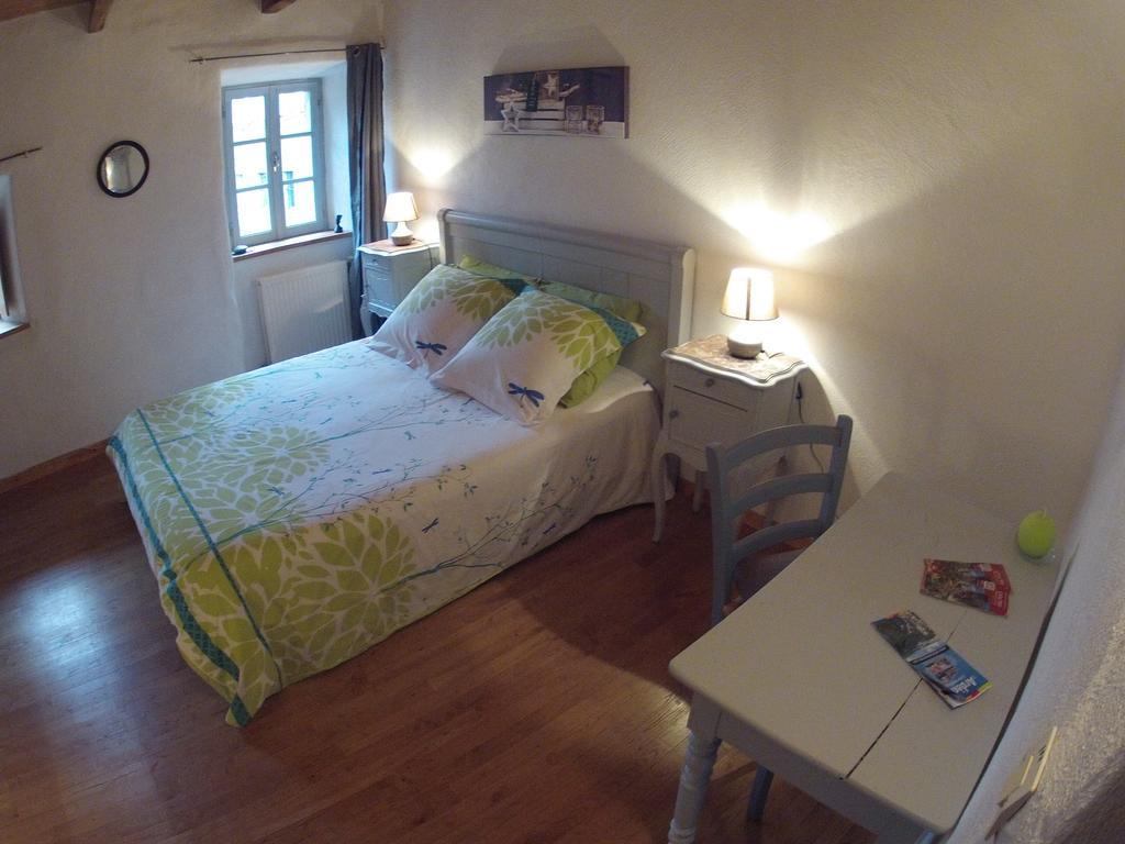 Salomony Chambre D'Hotes Marcols-les-Eaux 部屋 写真