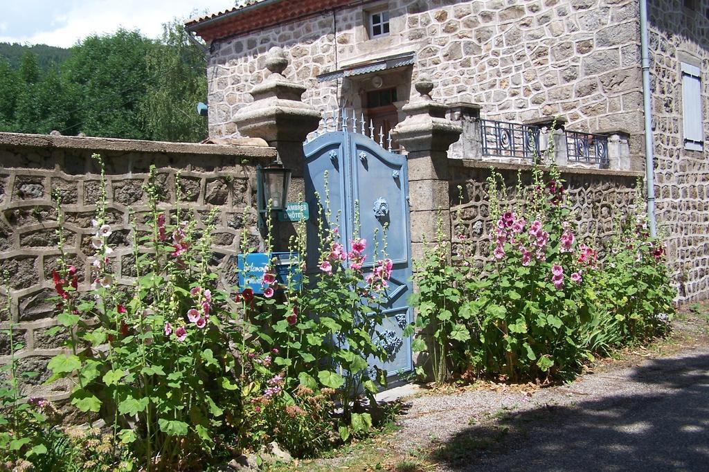 Salomony Chambre D'Hotes Marcols-les-Eaux エクステリア 写真