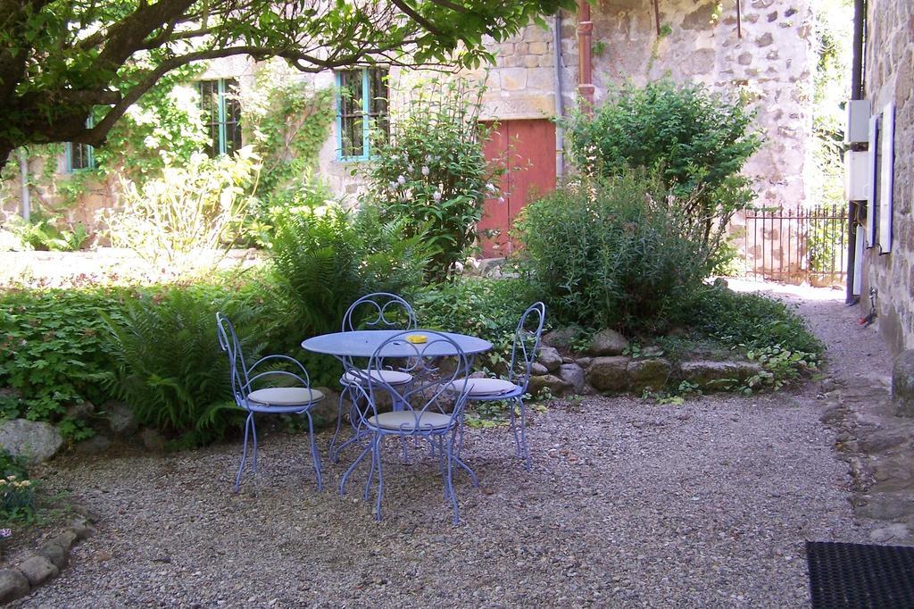 Salomony Chambre D'Hotes Marcols-les-Eaux エクステリア 写真